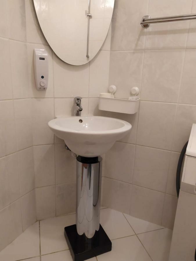 Kate & Jenny - Two-Level Apartment In The Old Town Bratislava Luaran gambar
