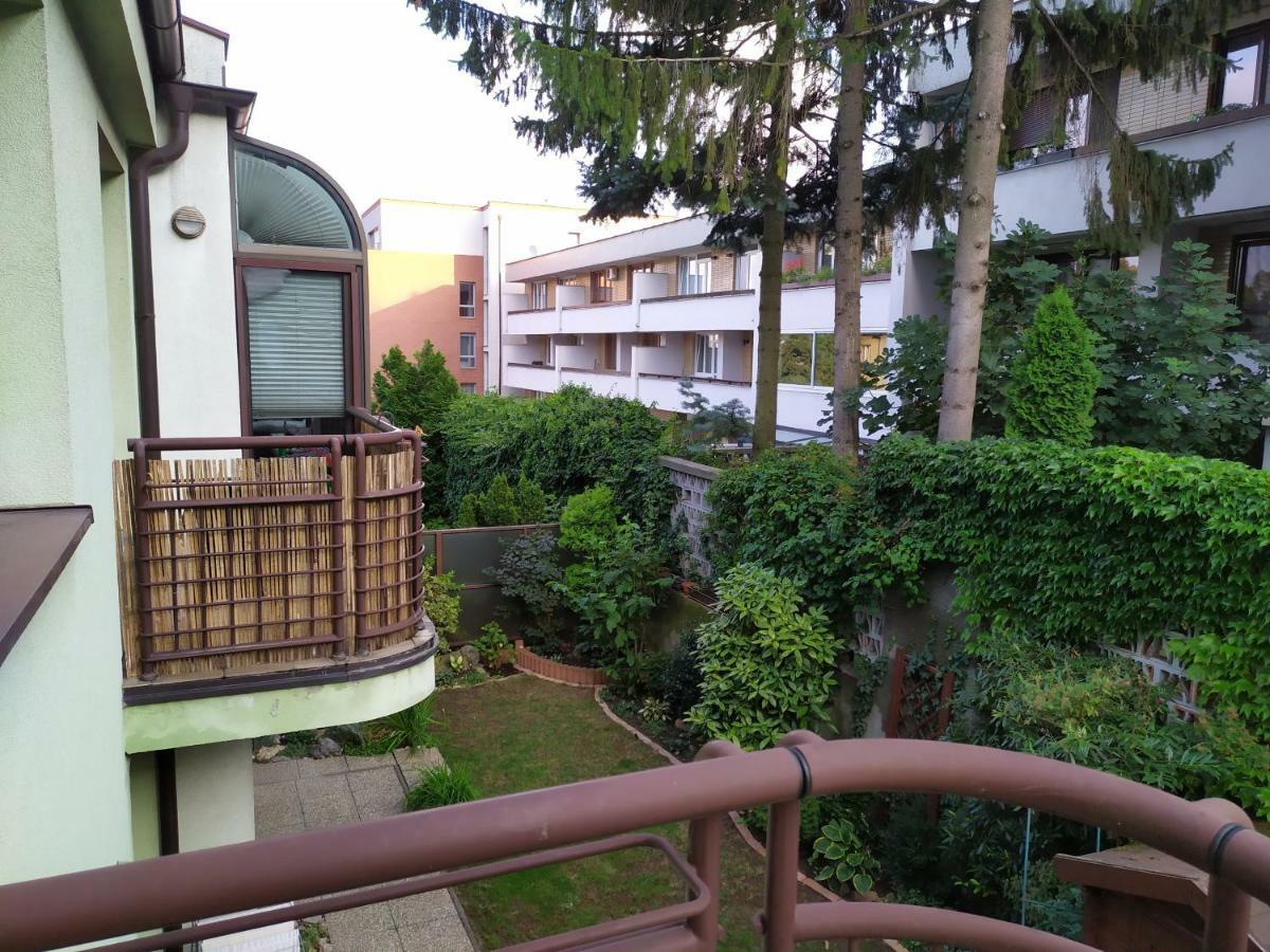 Kate & Jenny - Two-Level Apartment In The Old Town Bratislava Luaran gambar